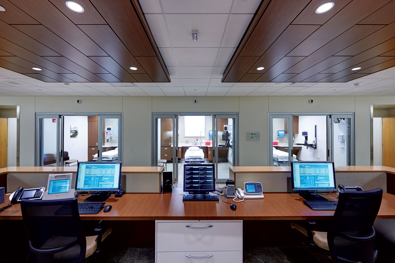 <b>A new recovery unit at Henry County Health Center in Mount Pleasant, Iowa, where Carl A. Nelson & Company was construction management agency. </b>(photo provided by INVISION)